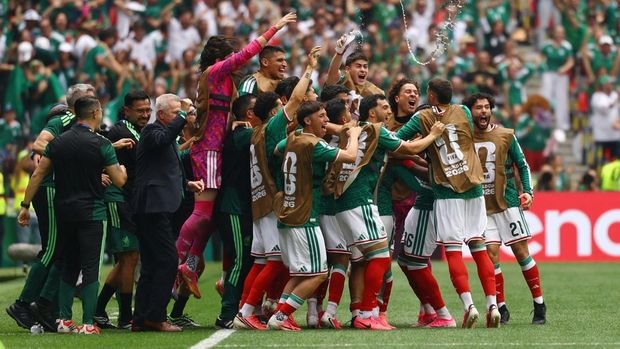Afrika Selatan Hancur! Dua Kartu Merah Warnai Kemenangan Meksiko