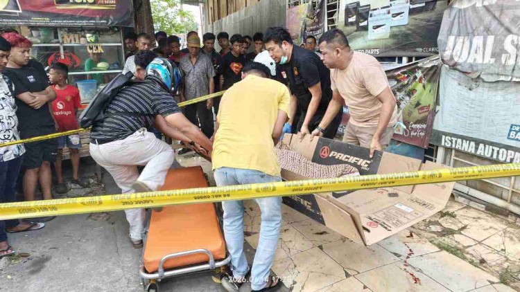 Tersengat Listrik Saat Pasang Baliho, Pekerja Asal Aceh Besar Tewas di Lueng Bata