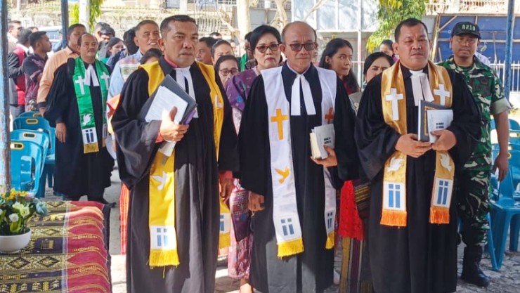 Sekda Toba Hadiri Sertijab Praeses HKI Daerah III Toba Samosir