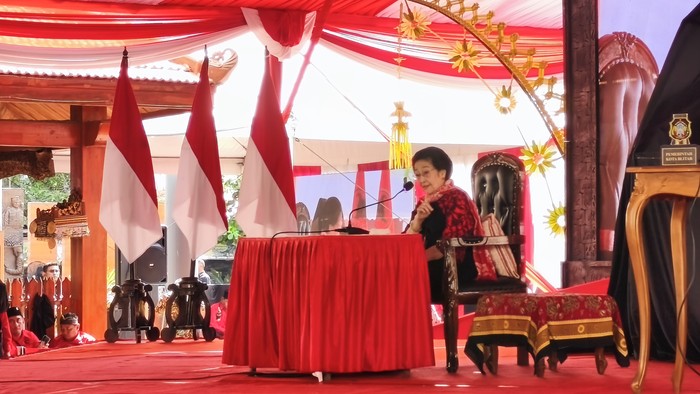 Megawati Soroti Demokrasi, Minta Warga Tak Takut Suarakan Keadilan