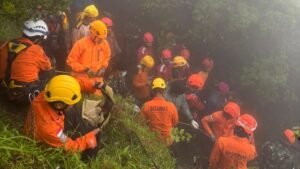 korban terakhir pesawat atr 42-500 ditemukan di gunung bulusaraung