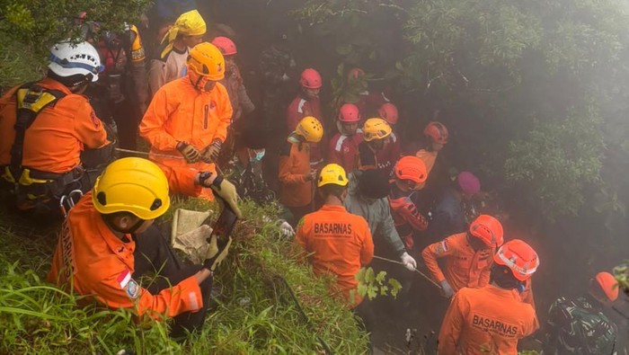 Korban Terakhir Pesawat ATR 42-500 Ditemukan di Gunung Bulusaraung