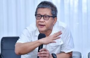 rocky gerung dijadwalkan diperiksa polisi, kasus ijazah jokowi kembali memanas