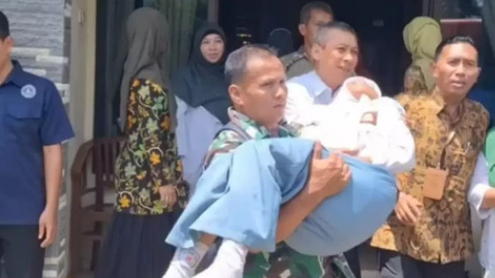 menu mbg berubah jadi mimpi buruk, 118 pelajar kudus dilarikan ke rumah sakit