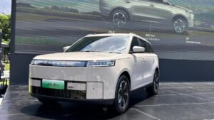 persaingan mobil listrik indonesia januari 2026: jaecoo j5 terus menempel byd