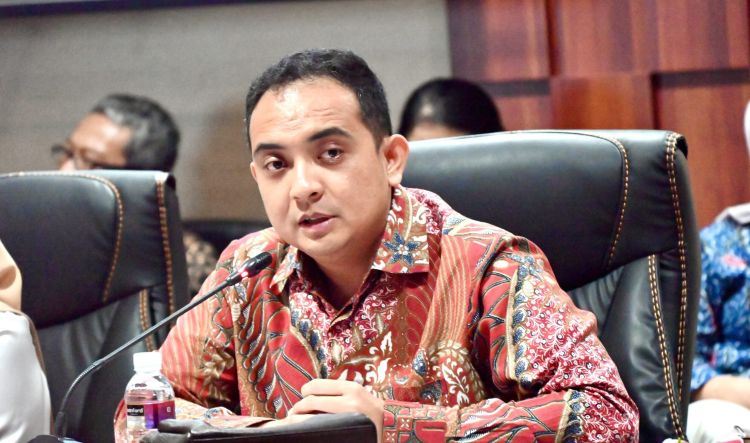 Ade Rezki Soroti Kekurangan Fasilitas dan Dokter Spesialis di RSUD