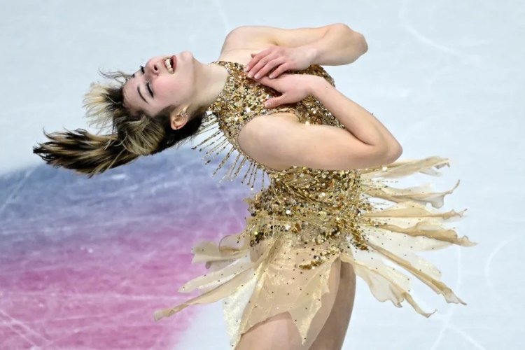 alysa liu raih emas olimpiade musim dingin 2026 dengan senyum tanpa tekanan