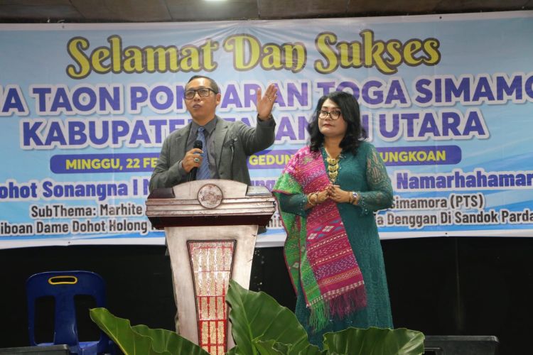 Hadiri Pesta Bona Taon PTS, Bupati Taput Harapkan Sinergitas Seluruh Elemen