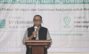 81 persen warga petani, bupati taput fokuskan penguatan sektor pertanian