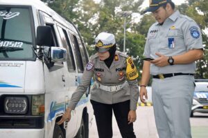 ramp check di terminal tanjung pinggir, keselamatan penumpang jadi prioritas
