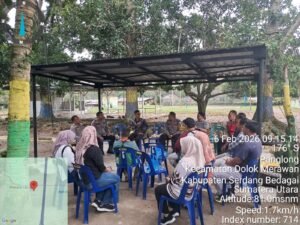 kapolsek dolok merawan temui aparat desa panglong bahas keamanan jelang ramadan