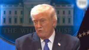 trump mengaku heran soal iran belum mau menyerah
