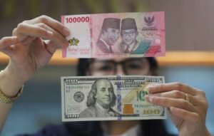 rupiah terancam terus melemah, ekonom indef: level rp17.000 per dolar jadi alarm serius