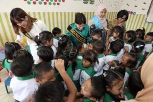 tp pkk pematangsiantar tinjau kegiatan belajar paud sab