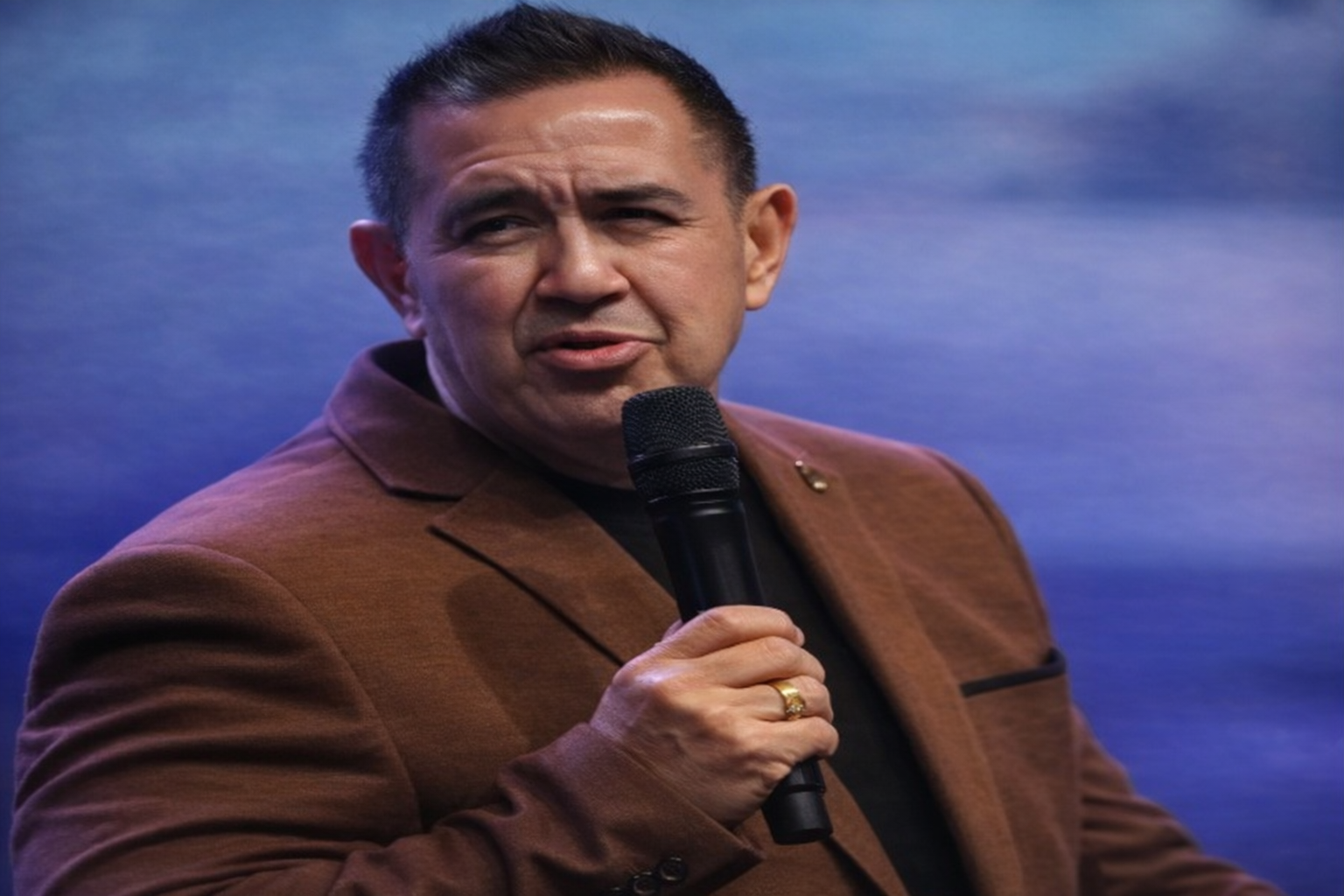 Pdt Gilbert Lumoindong Minta Wali Kota Medan Sosialisasikan Penataan Penjualan Babi