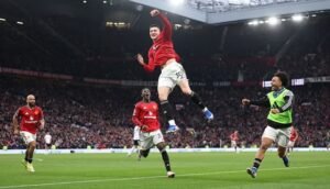 manchester united menang dramatis 3-2 atas fulham, gol sesko di menit akhir