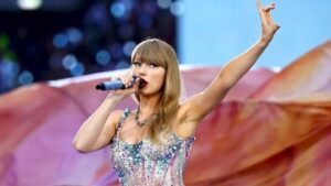 taylor swift gandeng graham norton dalam video musik opalite