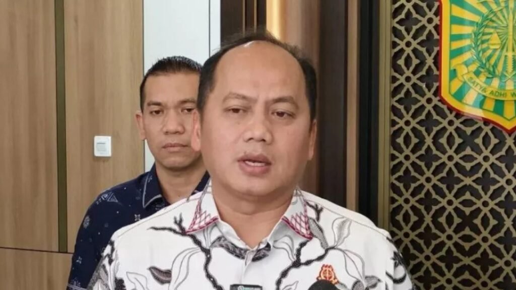 kejati jatim hentikan kasus guru honorer rangkap jabatan di probolinggo