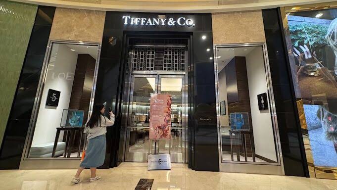 3 Gerai Tiffany & Co di Jakarta Disegel, Purbaya Tuduh Ada Praktik Ilegal yang Menggerogoti Negara