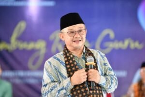 mendikdasmen pastikan anggaran pendidikan 2026 naik, tak tergerus program mbg
