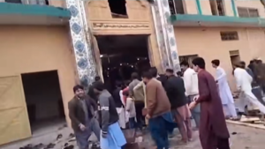 masjid di pakistan diserang bom bunuh diri, 31 orang tewas