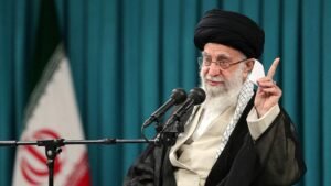 iran bersumpah balas keras as dan israel usai wafatnya ayatollah ali khamenei