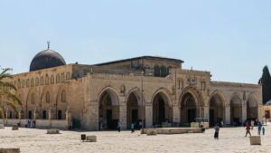 ribuan pemukim israel masuk kompleks masjid al-aqsa dalam sebulan
