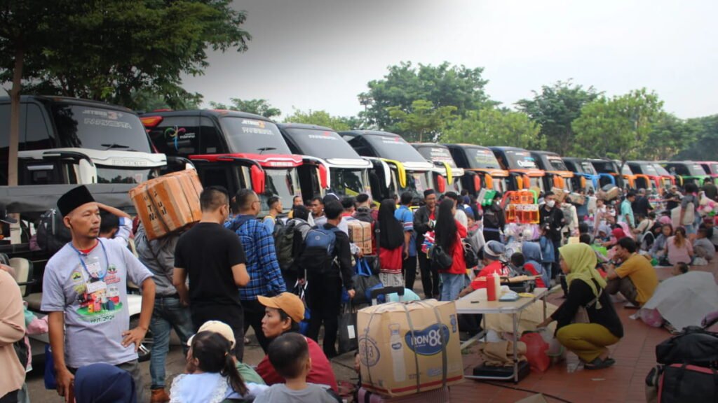 warga luar jakarta kini bisa ikut mudik gratis dki, kuota 366 bus siap angkut