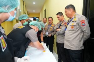 kapolda sumut pimpin tes urine pejabat dan para kapolres