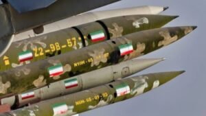 balas israel, iran luncurkan puluhan rudal ke tel aviv