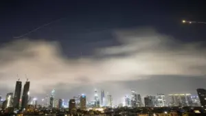sirene meraung di tel aviv, iran kembali hujani israel dengan serangan rudal baru
