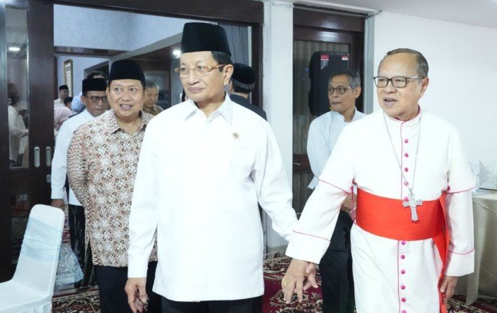 ketika perbedaan melebur dalam satu ruang idul fitri