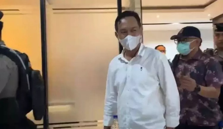 KPK Tangkap Bupati Cilacap dan 26 Orang, Diduga Terkait Proyek Daerah