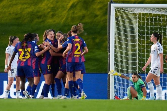 barcelona hancurkan real madrid 6-2, dekati semifinal liga champions wanita