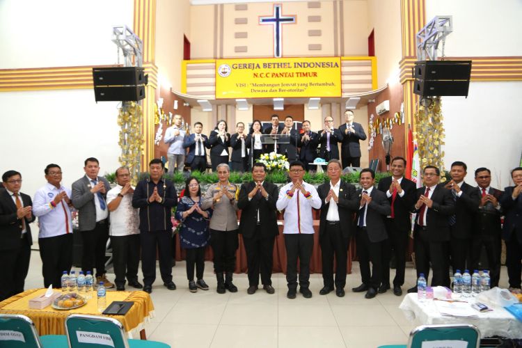 Pelantikan BKAG Sumut di Pematangsiantar, Pemko Harap Gereja Perkuat Persatuan