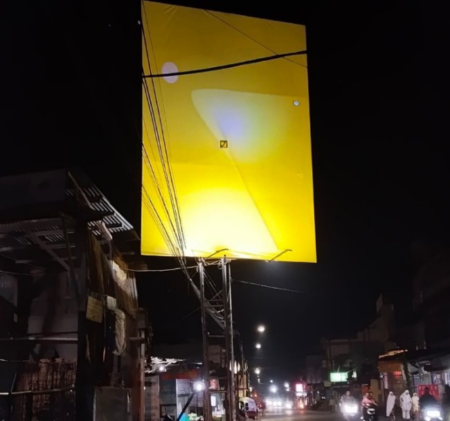 Reklame Tanpa Izin di Jalan Ade Irma Belum Ditertibkan
