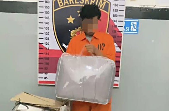 ditinggal mudik, rumah di sibolga dibobol, terduga maling diamankan warga