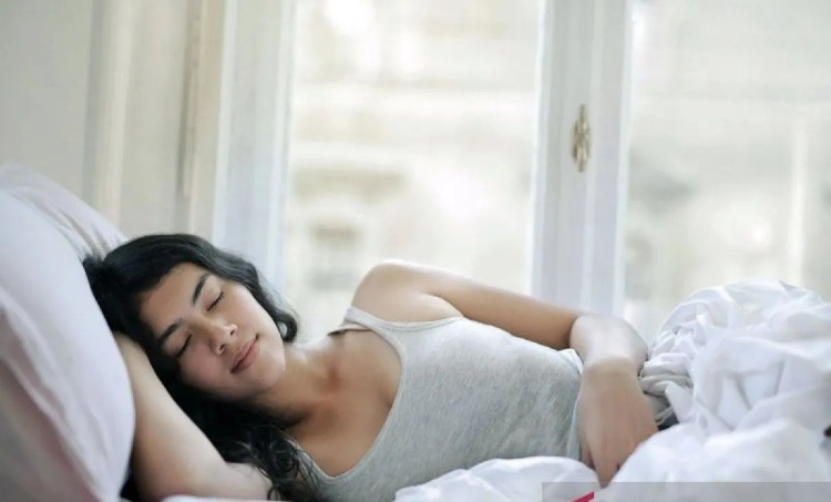 Berapa Jam Tidur Ideal untuk Perempuan? Ini Penjelasan Berdasarkan Usia