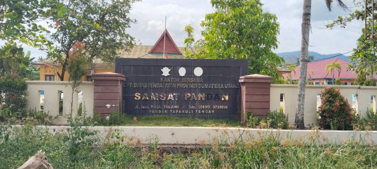 Mantan Honorer Samsat Tapteng Mengaku Gajinya Dipotong Rp800 Ribu, Minta KUPT Diperiksa