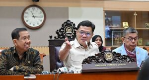 komisi iii dpr desak polri usut tuntas kasus air keras terhadap aktivis kontras