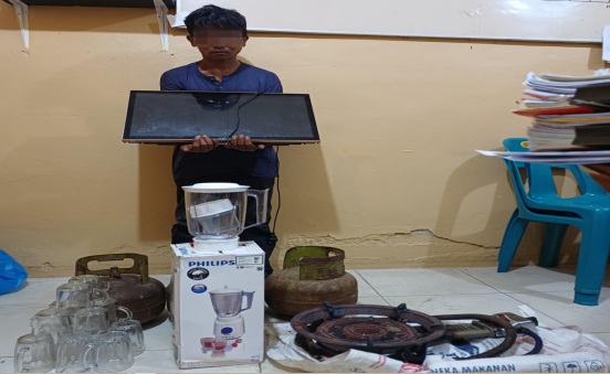 Warung di Pandan Dibobol Maling, Kotak Amal Masjid Raya Ikut Dicuri