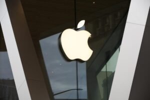 petinggi home hardware apple resmi mundur, pilih pindah ke oura
