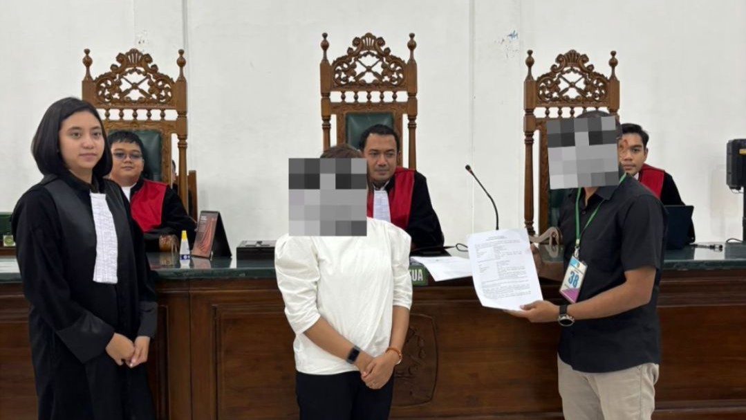 Pegawai Pegadaian Terbukti Menelantarkan Istri Dijatuhi Pidana Pengawasan