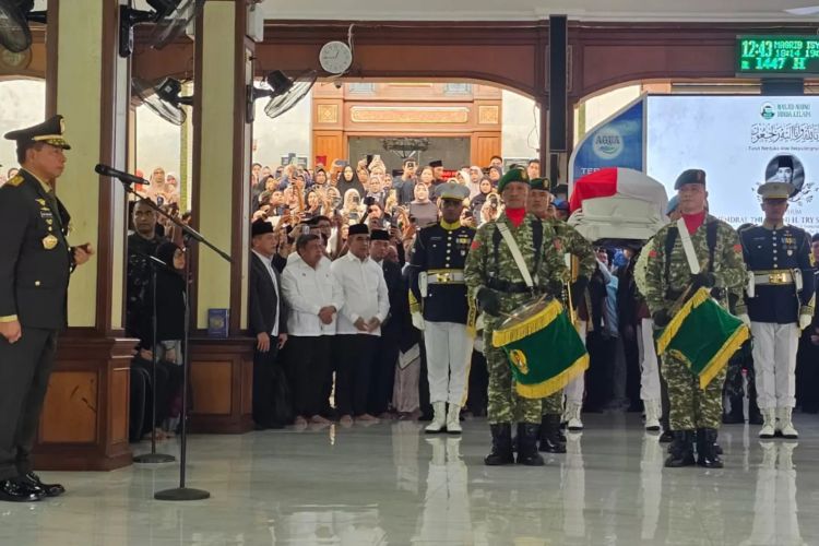 Pemerintah Tetapkan Hari Berkabung Nasional atas Wafatnya Try Sutrisno
