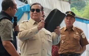 sampah di banyumas jadi genteng, bisa dipakai untuk program bedah rumah