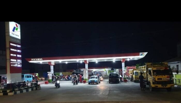 pembatasan bbm subsidi 50 liter diberlakukan, aktivitas spbu di siantar, normal