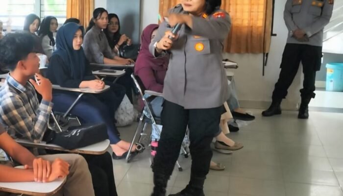 polisi gelar penyuluhan kamtibmas di kampus binjai, mahasiswa diingatkan bahaya narkoba dan etika medsos