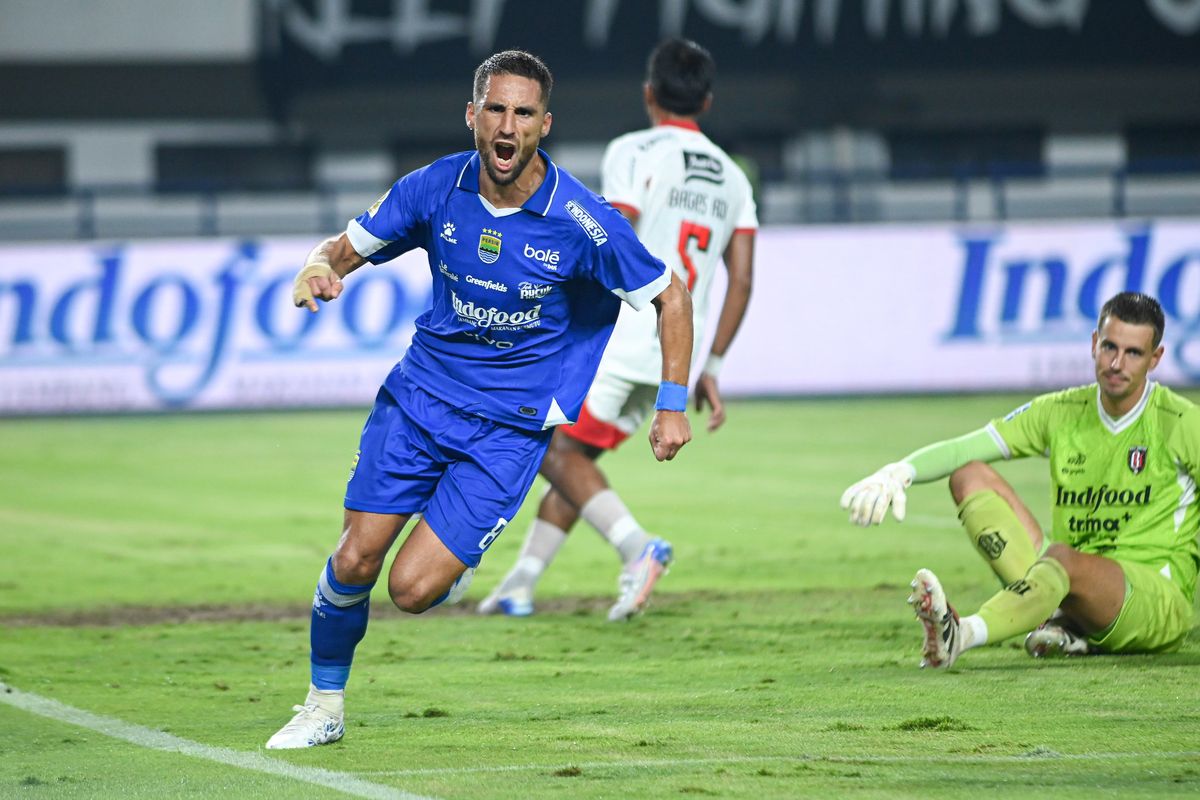 Persib Bandung Menang 3-2 atas Bali United, Kokoh di Puncak Klasemen Super League 2025-2026