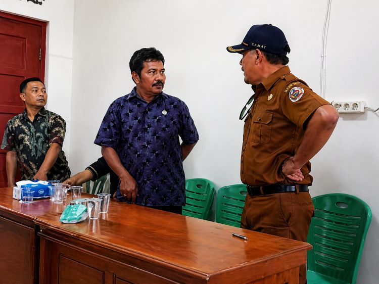 Ketua DPRD Tapteng Nyaris Adu Jotos dengan Lurah di Barus, Dipicu Data Bansos