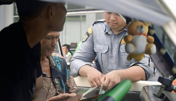 dishub sumut dan siantar gelar razia penertiban bus di terminal tanjung pinggir